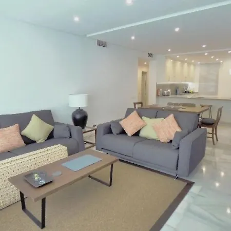 Alcazaba Beach Holidays Apartament Estepona